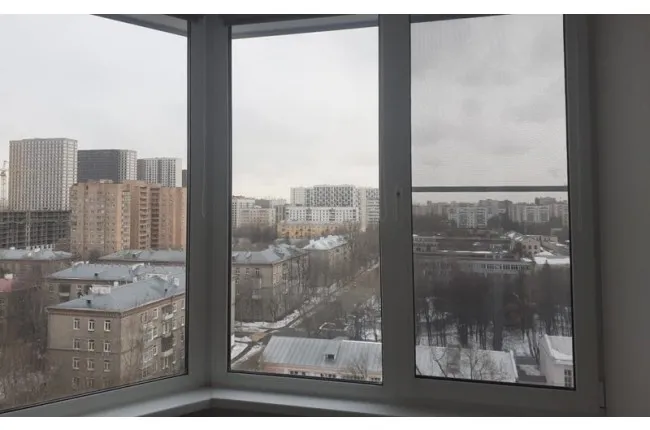 Остекление «под ключ» с эркерным окном и балконными блоком