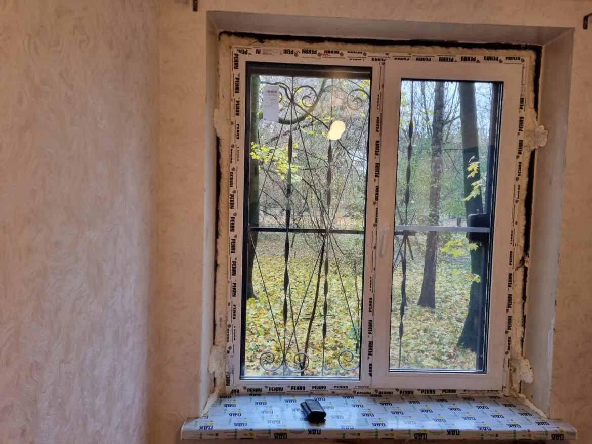 Монтаж REHAU по улице Флотской